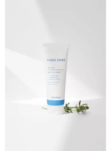 Tonymoly Three Herb Blemish AC Foam Cleanser 150 ml
27/02/25