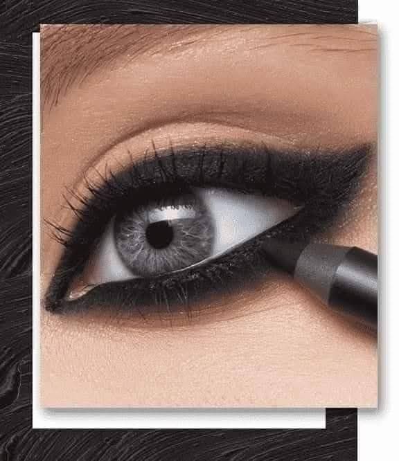 Rimmel Scandaleyes Waterproof Kohl Kajal (Black)