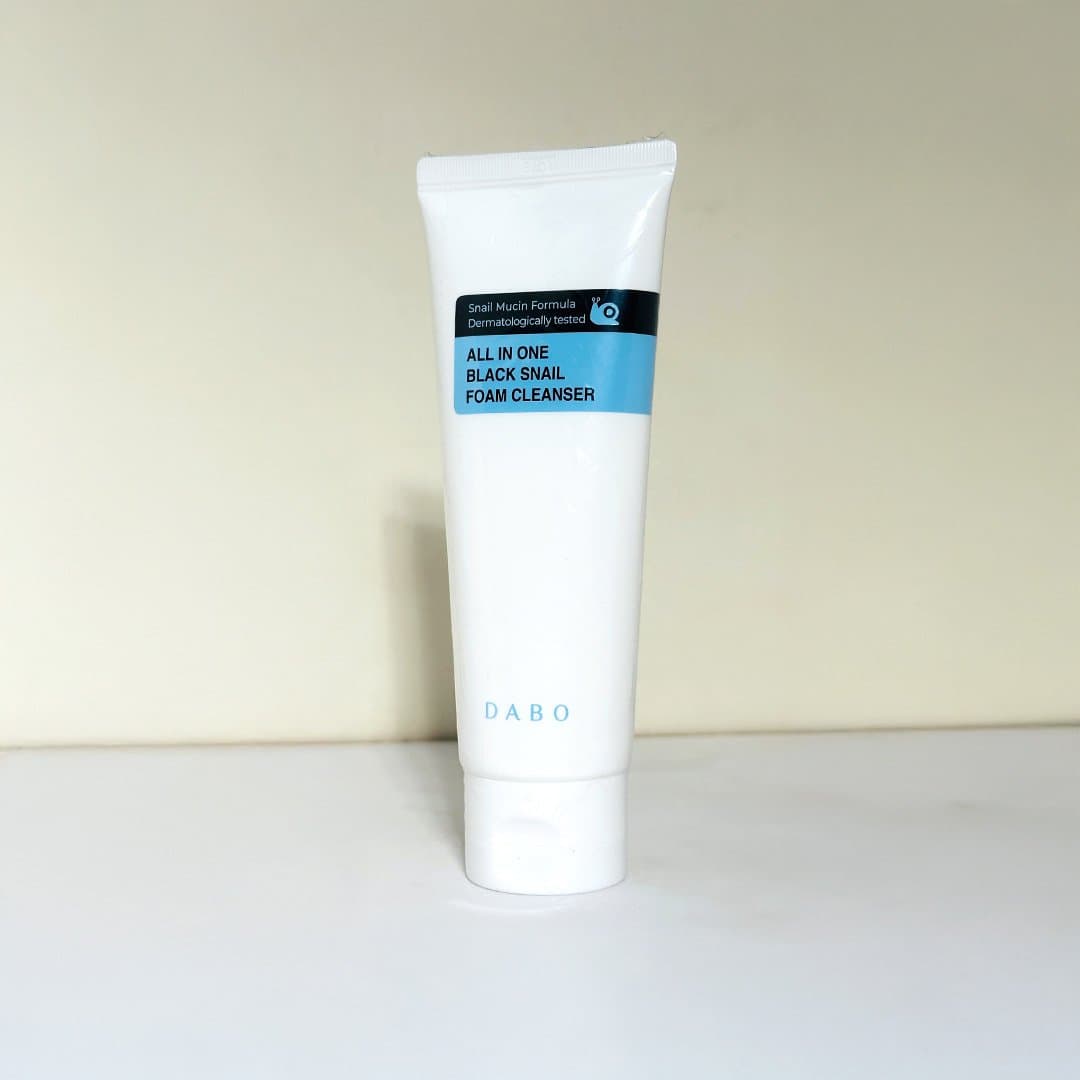 Dabo All In One Black Snail Foam Cleanser
Size: 120 ml